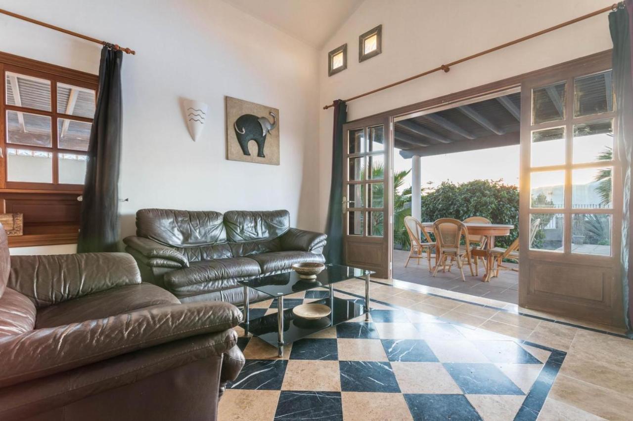 Villa independiente con piscina privada Playa Blanca  Exterior foto