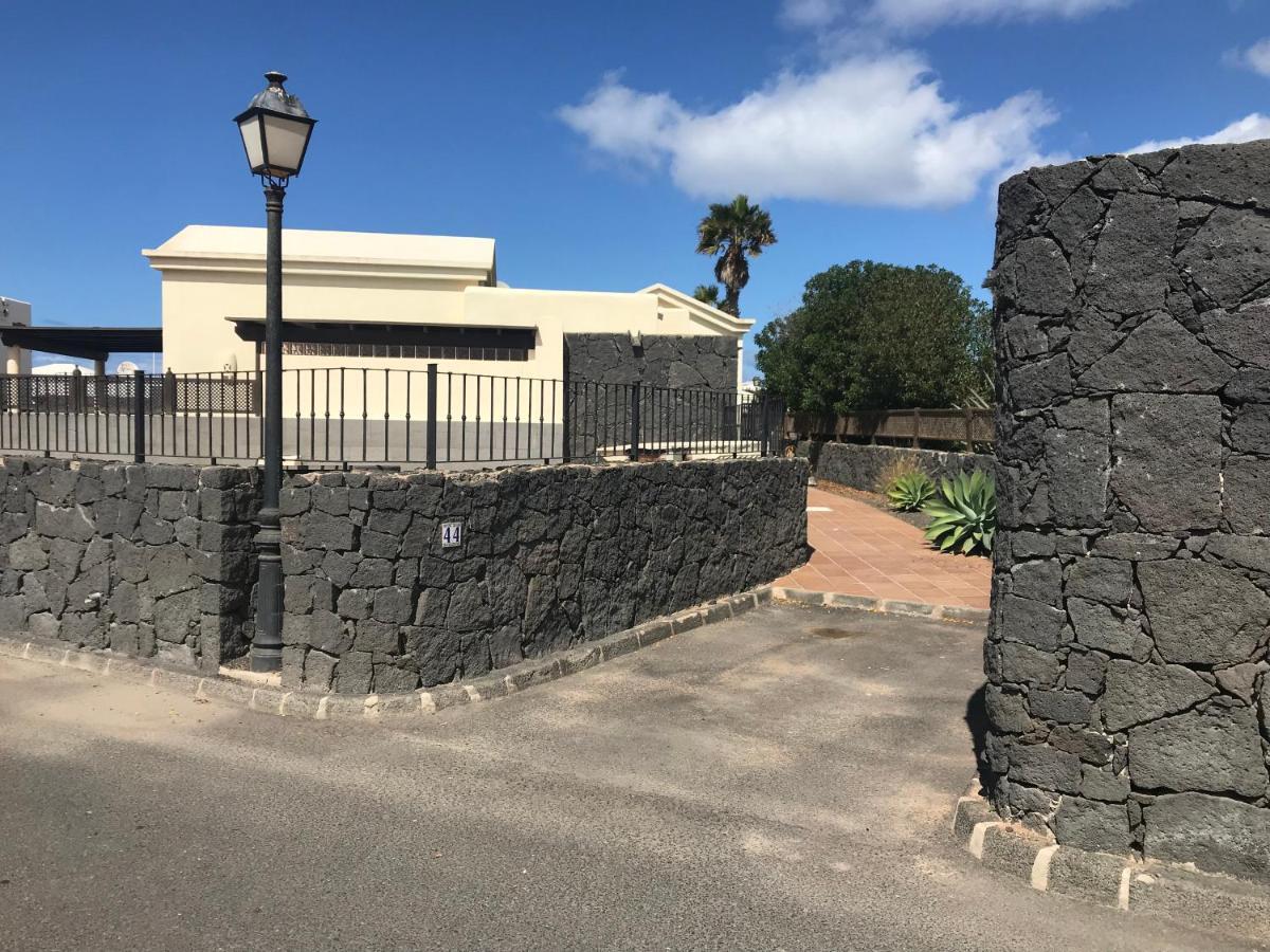Villa independiente con piscina privada Playa Blanca  Exterior foto